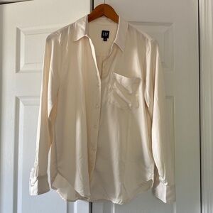 NWT GAP Silky Boyfriend Button-Up Blouse, ivory, size M
